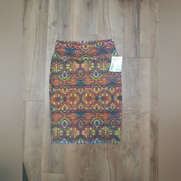 LuLaRoe Azure Skirt XL NWT Green Floral A-Line Women’s Casual 14-16